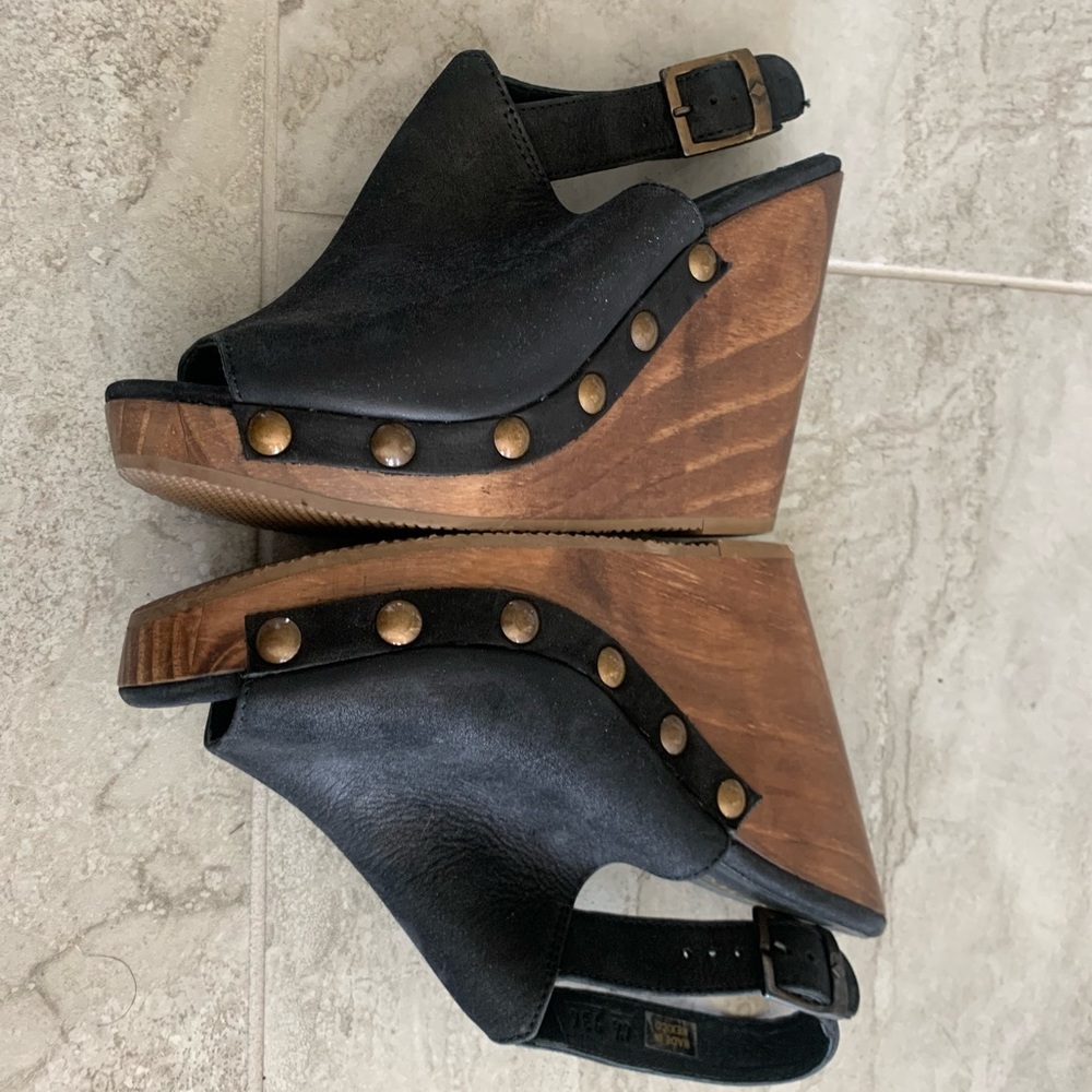 Black Leather Platform Sandals